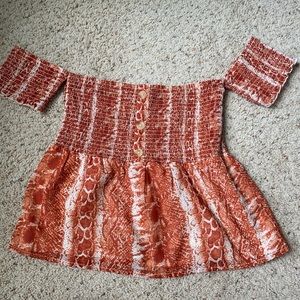 🚫SOLD🚫Off The Shoulder Snake Skin Smock Top